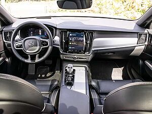 Volvo  B5 AWD Ultimate Pano LED