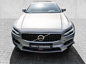 Volvo  B5 AWD Ultimate Pano LED