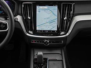 Volvo  B4 AWD Plus LED