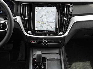 Volvo  B4 AWD Plus AHK LED