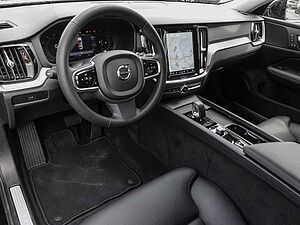 Volvo  B4 AWD Plus AHK LED