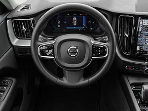 Volvo  B4 2WD Plus Dark SHZ AUT EL. HECK FLA KAM