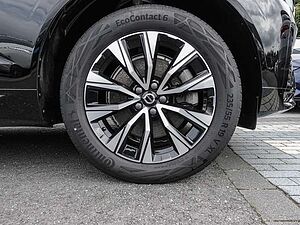 Volvo  B4 2WD Plus Dark SHZ AUT EL. HECK FLA KAM