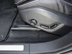 Volvo  AWD R Design ACC AUT DYNLICHT EL. HECK FLA