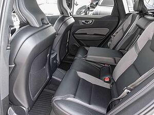 Volvo  AWD R Design ACC AUT DYNLICHT EL. HECK FLA