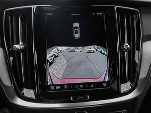 Volvo  B4 AWD Plus Kamera LED