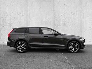 Volvo  B4 AWD Plus 4xSHZ ACC LED
