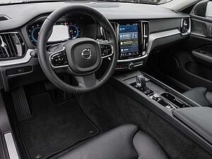 Volvo  B4 AWD Plus 4xSHZ ACC LED