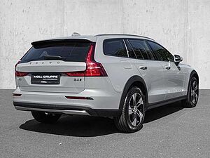 Volvo  B4 AWD Plus 4xSHZ ACC LED Kamera