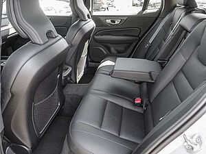 Volvo  B4 AWD Plus 4xSHZ ACC LED Kamera