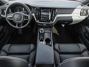 Volvo  B4 AWD Plus Plus AWD 4xSHZ ACC