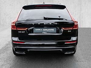 Volvo  B4 2WD Plus Dark 2WD AUT EL. HECK Sthz. LED