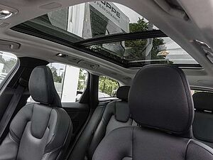Volvo  XC 60 T6 AWD Inscription Plug-In  Recharge Head UP