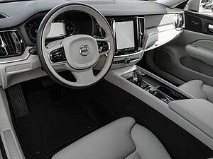 Volvo  B4 AWD Plus Pano LED 360Grad