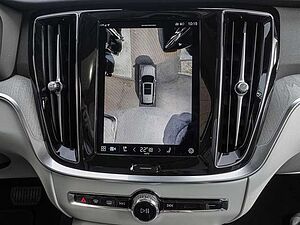 Volvo  B4 AWD Plus Pano LED 360Grad