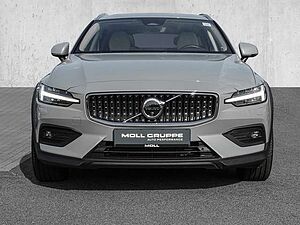 Volvo  B4 AWD Plus Pano LED 360Grad