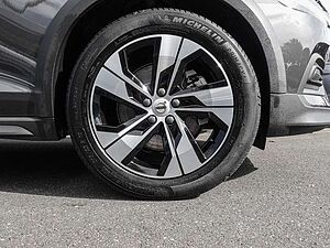 Volvo  B4 AWD Plus 4xSHZ ACC LED