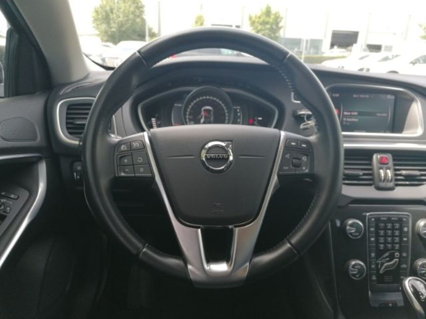 Volvo  Momentum T2 1.5 Navi AHK SHZ digitales Cockp