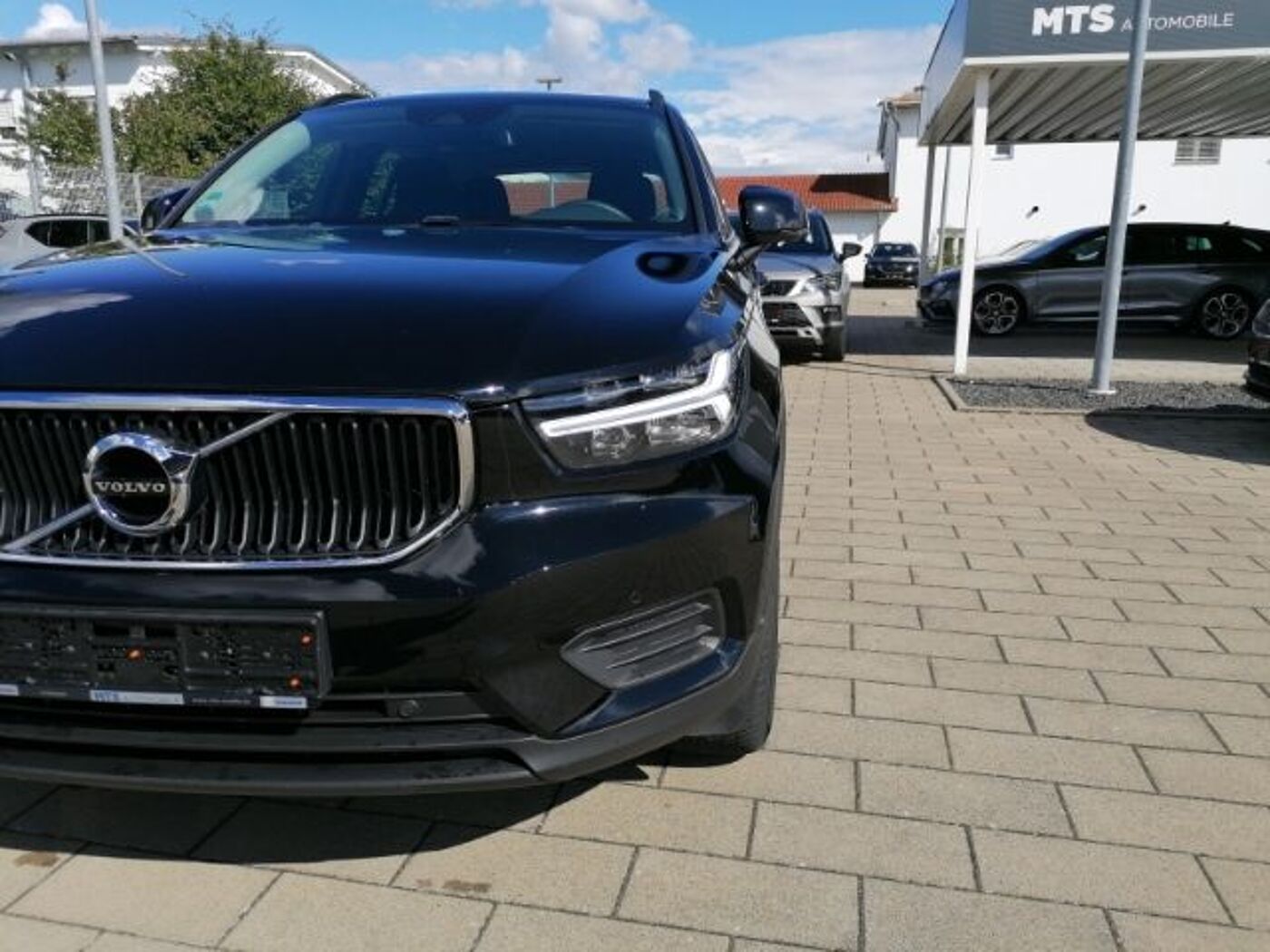 Volvo  Momentum Core 2WD T3 EU6d Navi digitales Co