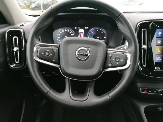 Volvo  Momentum 2WD D3 EU6d-T digitales Cockpit So