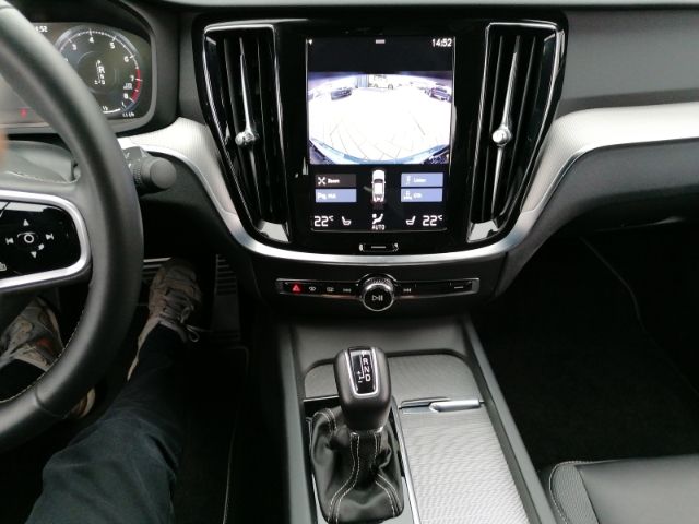 Volvo  R Design T5 Navi, R-Kamera, LED,