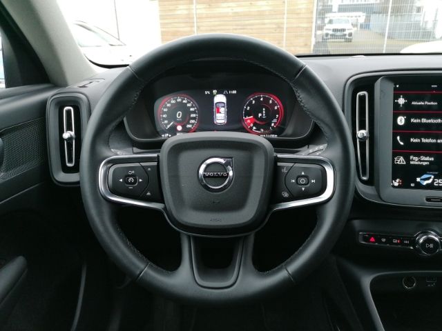 Volvo  Momentum Core 2WD T3 EU6d Navi digitales Co