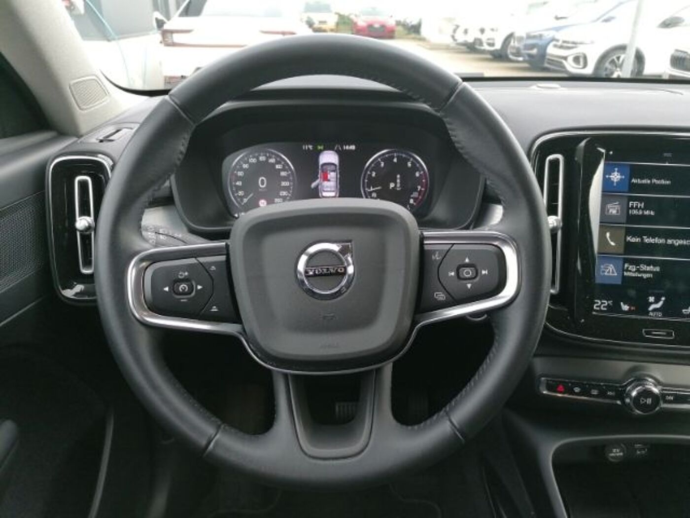 Volvo  Momentum Pro 2WD T3 EU6d Navi Digitales Coc