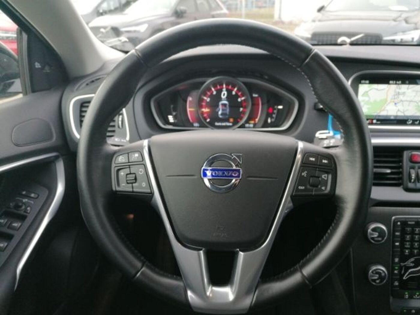 Volvo  Cross Country You! T3 1.5 Navi AHK Xenon  Di