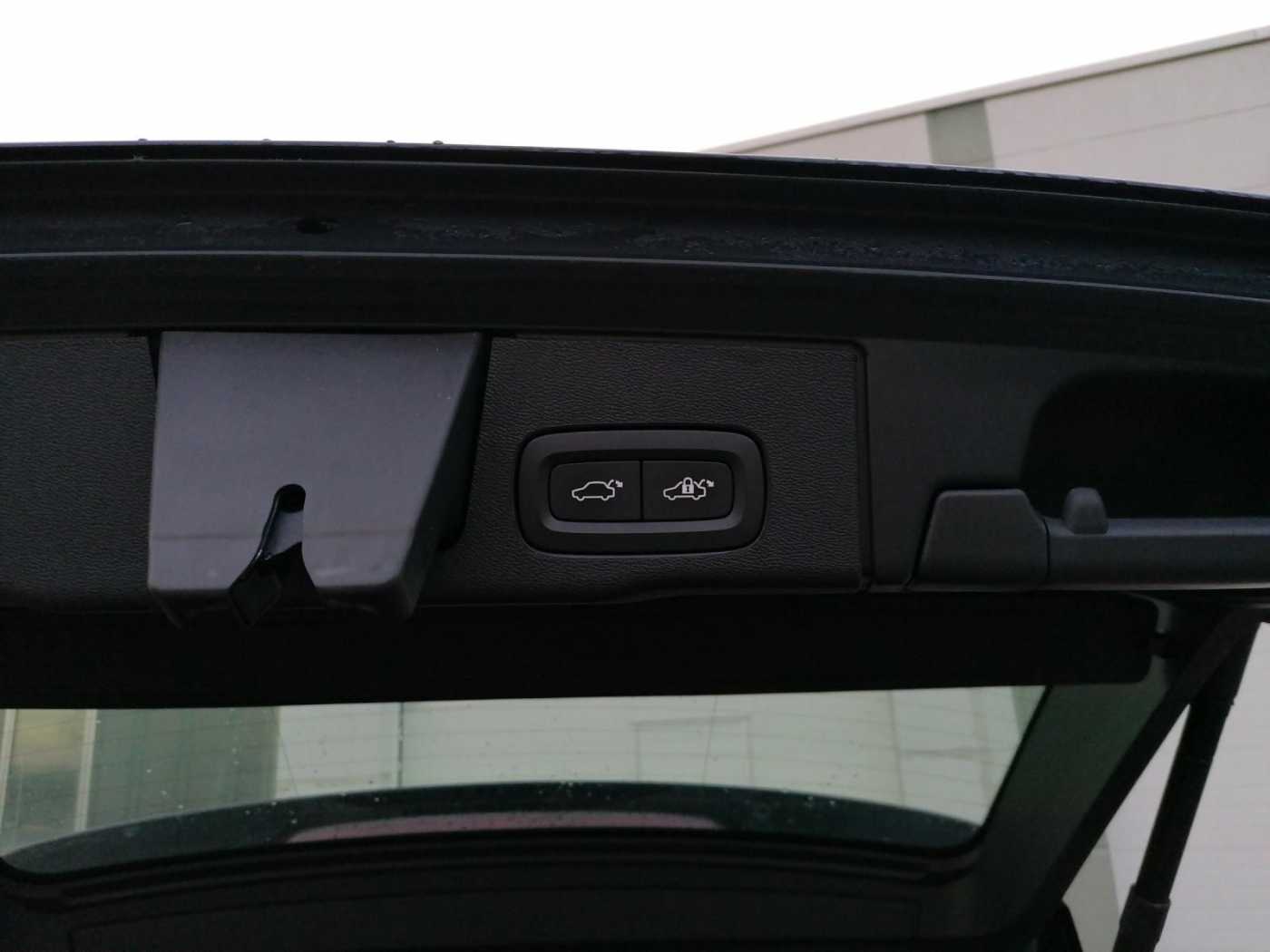 Volvo  B4 Mild-Hybrid Diesel AWD Automatikgetriebe