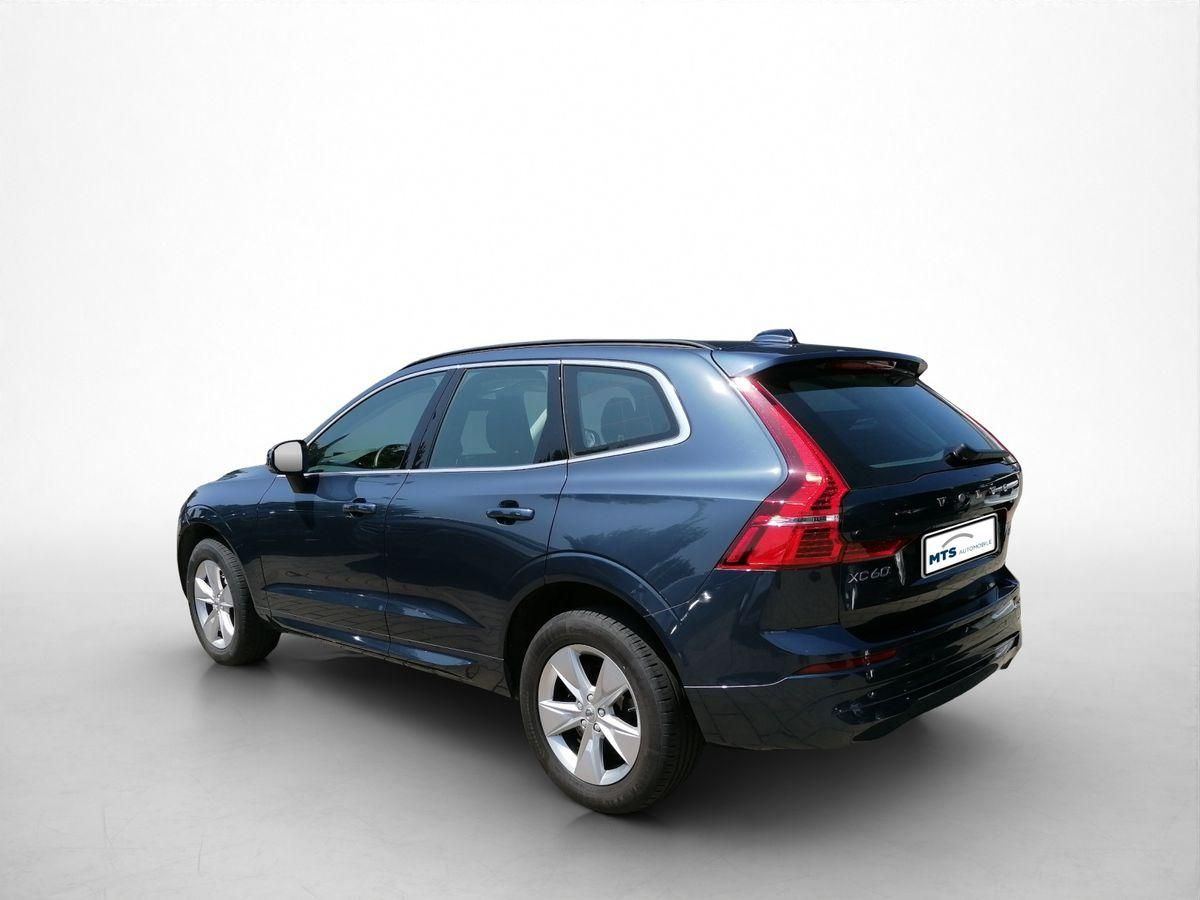 Volvo  2.0 Diesel B5 Momentum Pro AWD