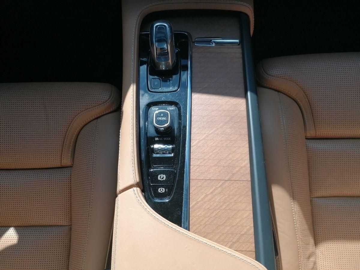 Volvo  T8 AWD Inscription