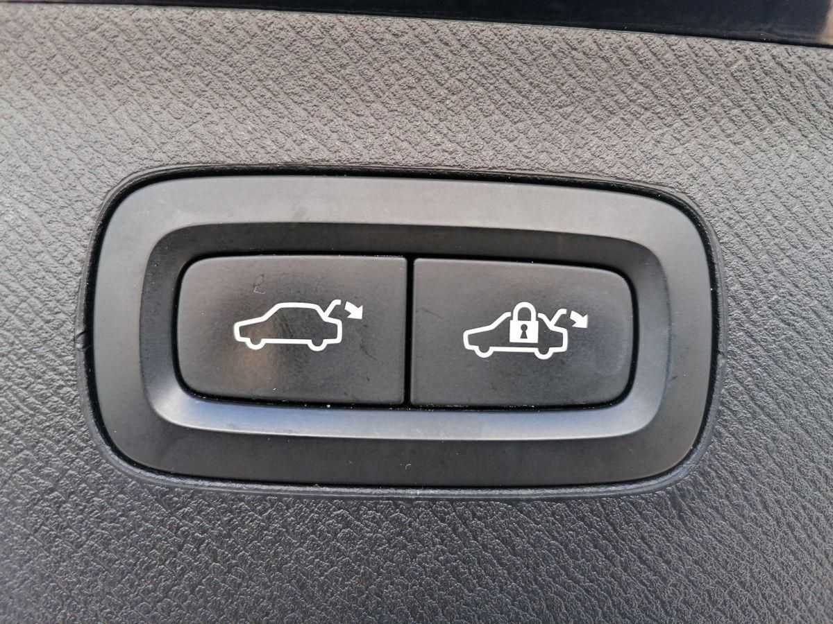 Volvo  T8 AWD Inscription
