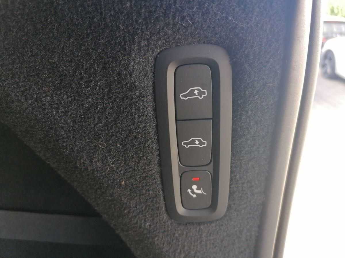 Volvo  T8 AWD Inscription