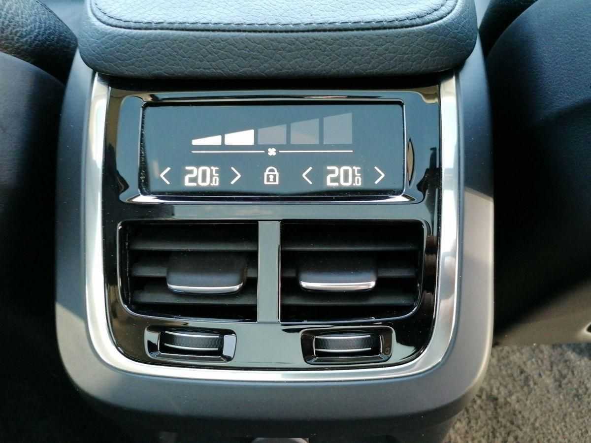 Volvo  Recharge T8 AWD Automatikgetriebe (228+107k