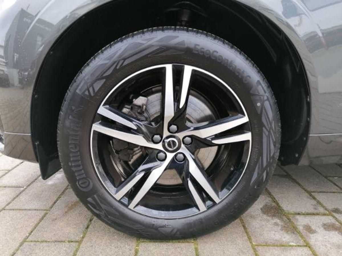 Volvo  R Design 2WD B4 Benzin EU6d StandHZG Leder Pano