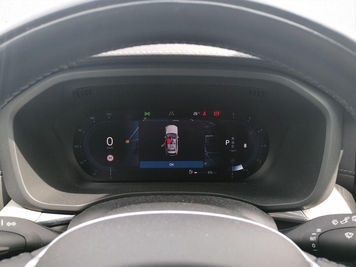 Volvo  Plus, B4 AWD Mild-Hybri AHK NAVI ACC Harman