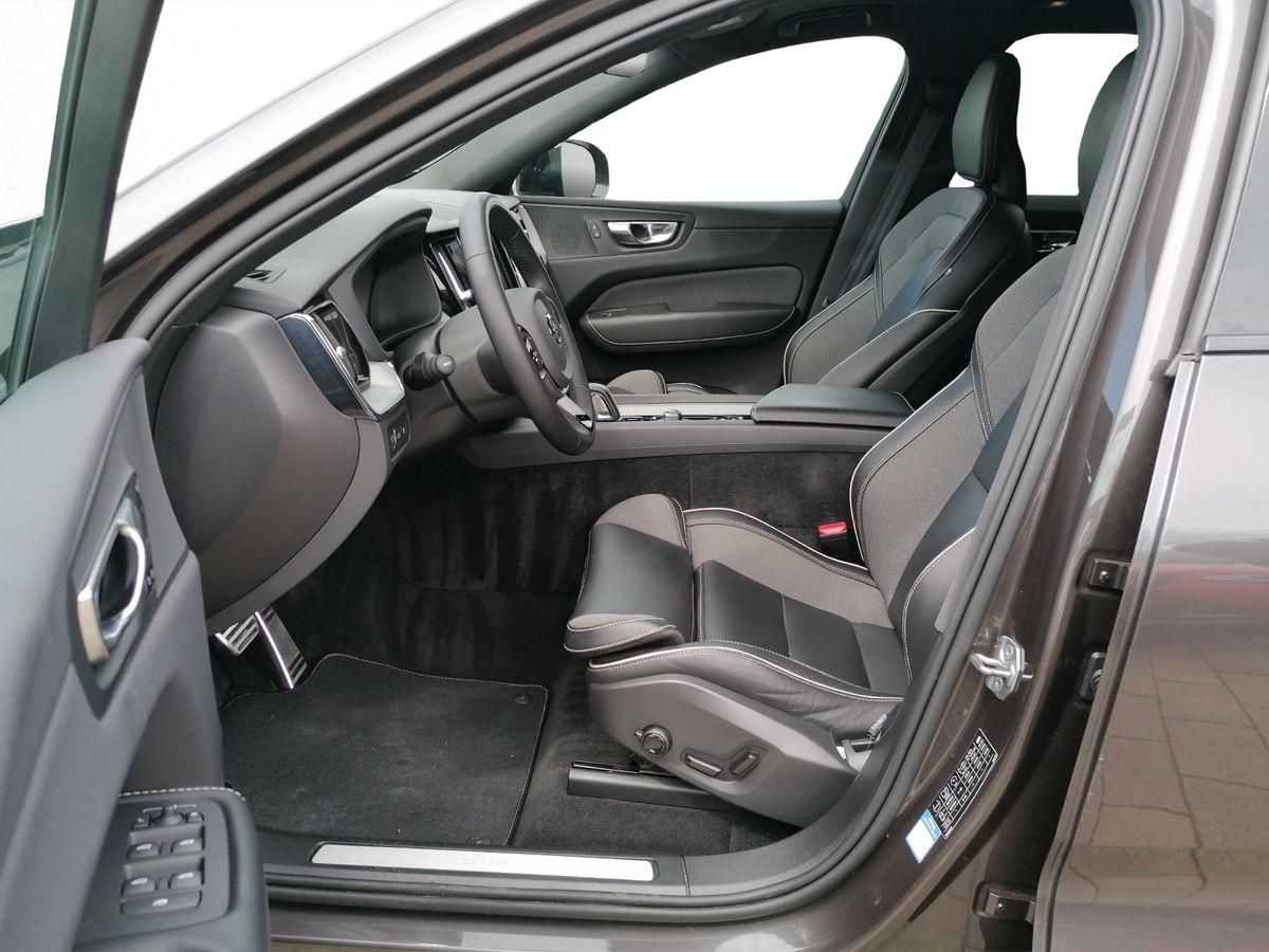 Volvo  Recharge R-Design T6 350PS  22 Zoll Rückfah