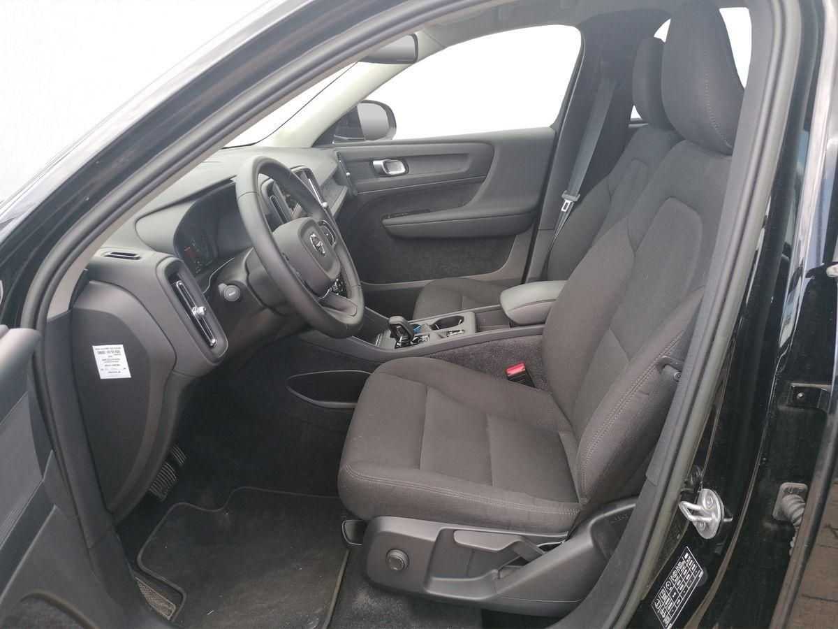 Volvo  Essential Recharge 2WD (129+82PS) Klimaa. ,