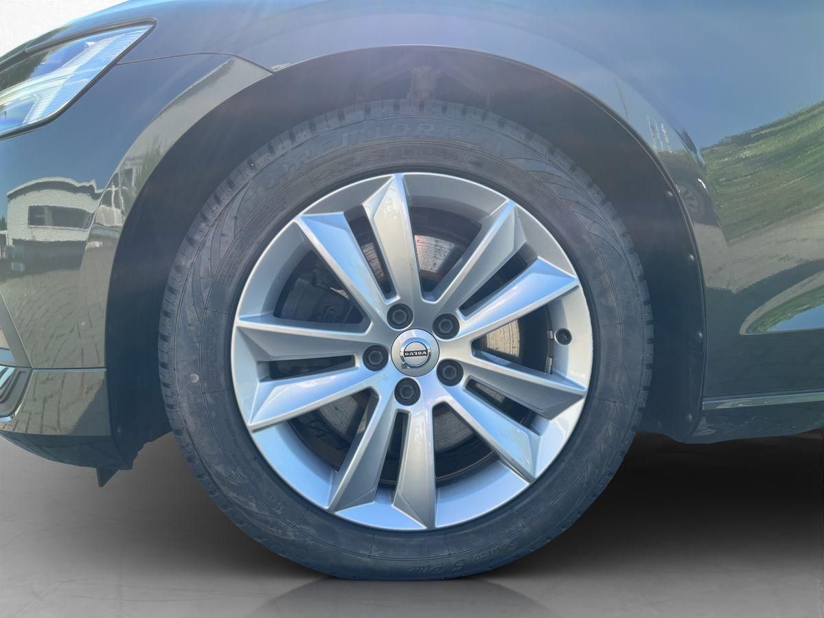 Volvo  B3 Mild-Hybrid Benzin Automatikgetriebe (120