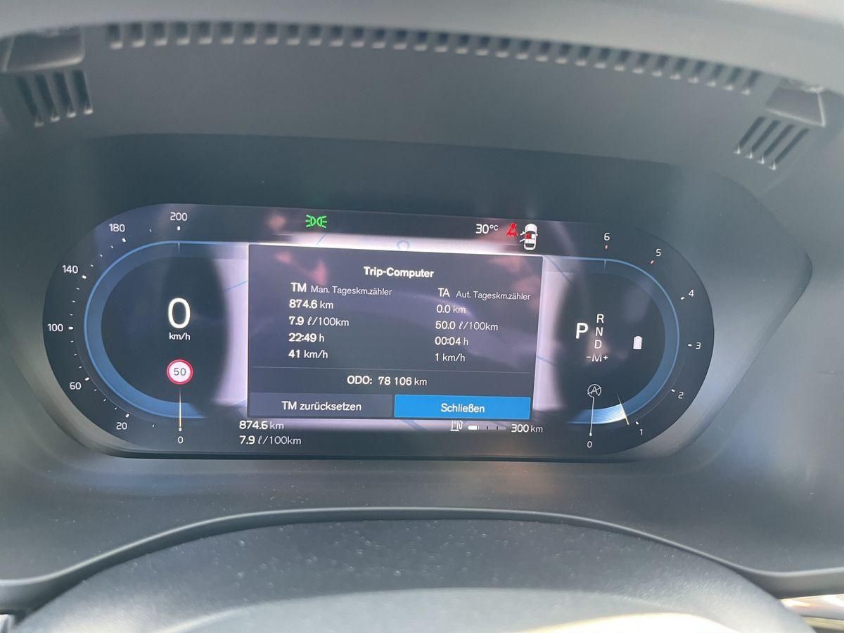 Volvo  2.0 Diesel Momentum Pro AWD
