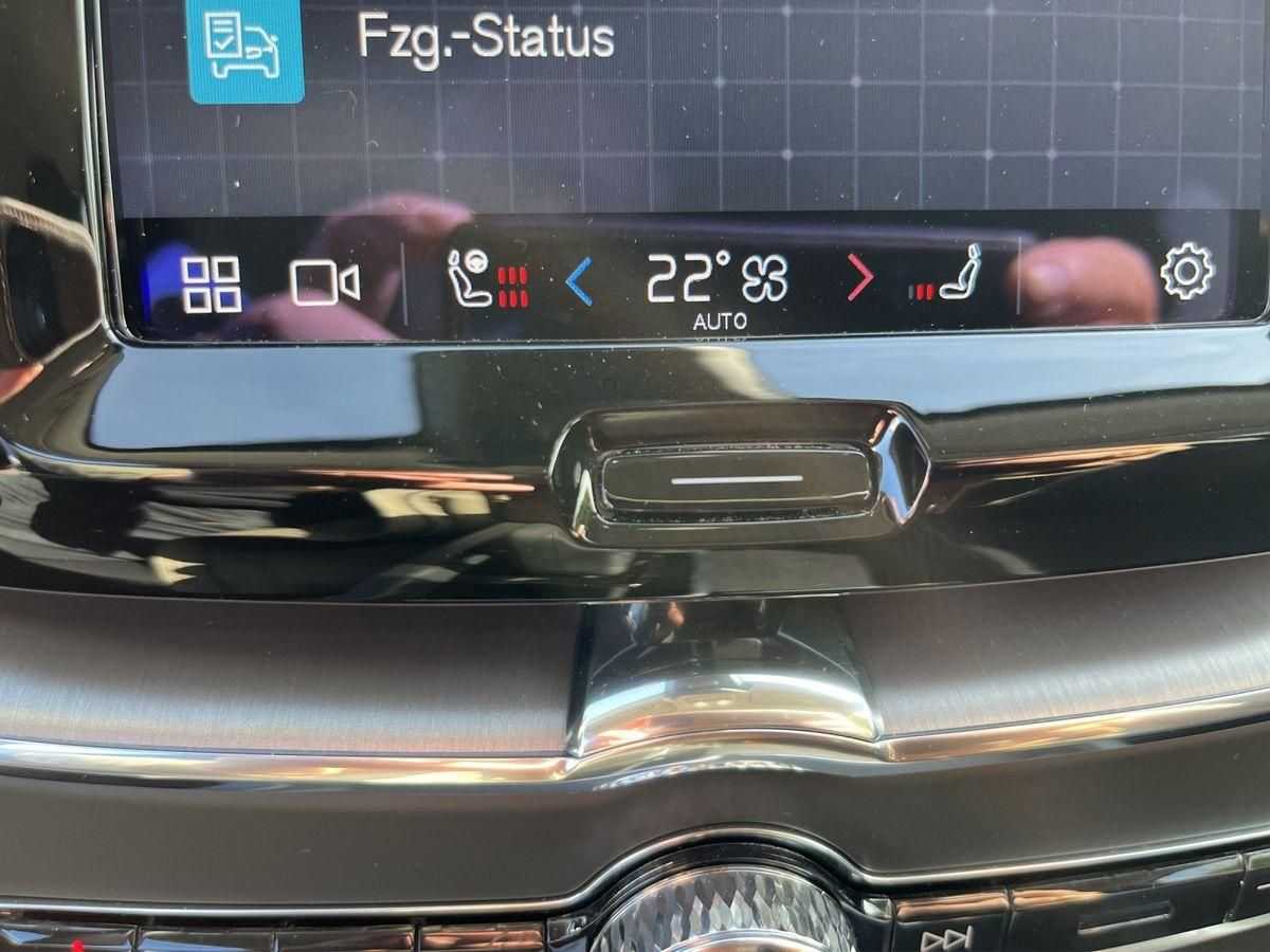 Volvo  2.0 Diesel Momentum Pro AWD