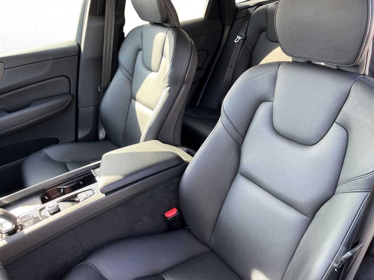Volvo  2.0 Diesel Momentum Pro AWD