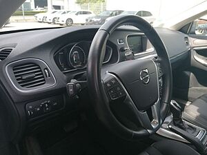 Volvo  Momentum T2 1.5 Navi AHK SHZ digitales Cockp