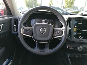 Volvo  Momentum Core 2WD T3 EU6d Navi digitales Co