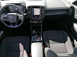 Volvo  Momentum Core 2WD T3 EU6d Navi digitales Co