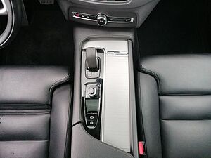 Volvo  Inscription Expression T8 Recharge AWD 7-Si