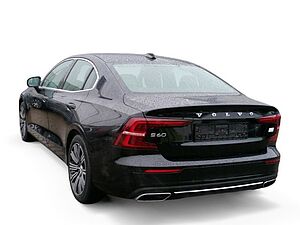 Volvo  Inscription Recharge Plug-In AWD T8 392PS Na