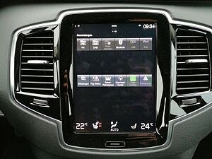 Volvo  Inscription Expression Recharge Plug-In Hyb