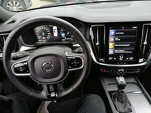 Volvo  R Design T5 Navi, R-Kamera, LED,