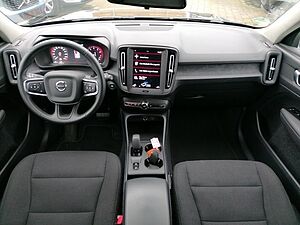 Volvo  Momentum Core 2WD T3 EU6d Navi digitales Co